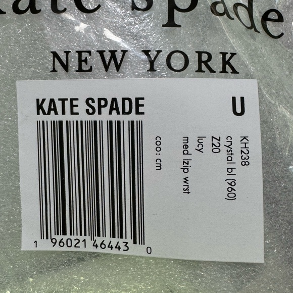 NWT Kate Spade Medium Lucy Scattered Daisi pattern wristlet - Picture 5 of 9